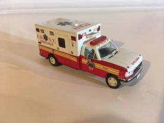 Fdny Ems (nyc Ems) Code 3 Ambulance Fdny Code3 Apparatus