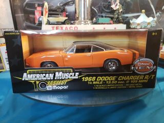 Ertl Mopar American Muscle 1:18 Scale 1968 Dodge Charger R/t 440 Orange/black
