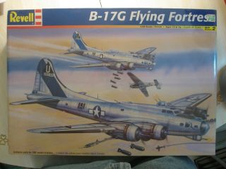 Revell 1/48 B - 17g Flying Fortress " El Lobo " 85 - 5600