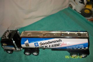 Nylint GM Goodwrench Quick Lube Plus Tanker Transporter Semi - Truck 21 1/2 