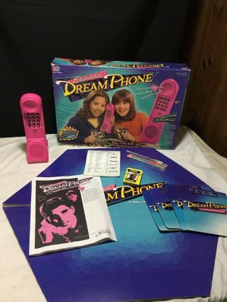 Milton Bradley Electronic Dream Phone Board Game - 1991/6 -