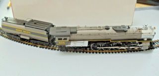 Bachmann 4 - 8 - 4 Ho Union Pacific Steam Engine With 12 Wheel Tender