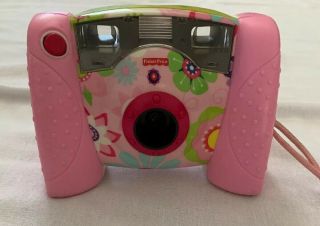 Fisher Price Kid Tough Girls Pink Digital Camera 2 - Eye View Includes Hard Case
