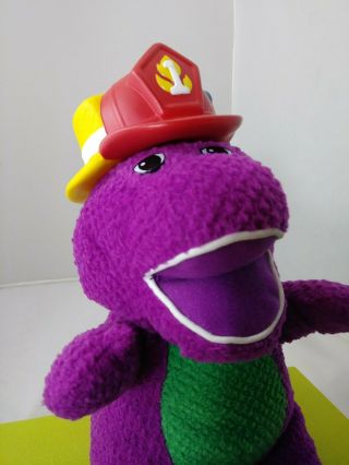 Fisher Price Silly Hats Barney & Friends Sings 11 
