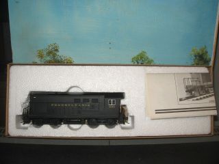 Walthers Ho Scale 932 - 1302 Fairbanks - Morse H10 - 44 Diesel Locomotive Prr 9086
