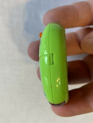 2004 Tamagotchi Connection V1 Bandai Green Orange Virtual Digital Pet Keychain 4
