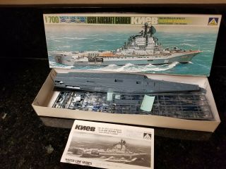Aoshima Ussr " Kneb " Aircraft Carrier 1/700 Scale Ship Model Kit