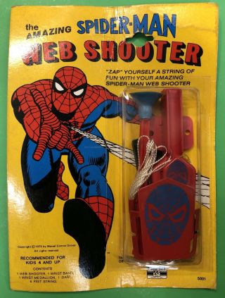 Spider Man Web Shooter 1975 Funstuf Rack Toy
