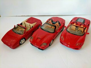 Hot Wheels 1:18 3 Red Ferrari Die - Cast