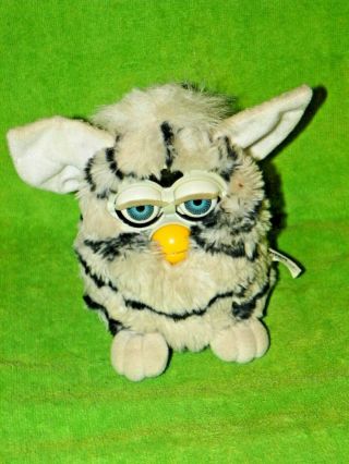 1998 Tiger Electronics Furby 70 - 800 White & Black Stripes Without Tags