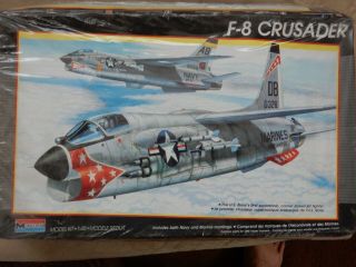 Monogram F - 8 Crusader 1/48