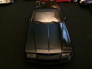 Welly 1987 chevy monte carlo ss 1/18 black 2