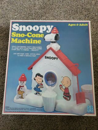 Vintage 1979 Snoopy Sno Cones Machine Snow Cone Maker Shaved Ice Machine Peanuts