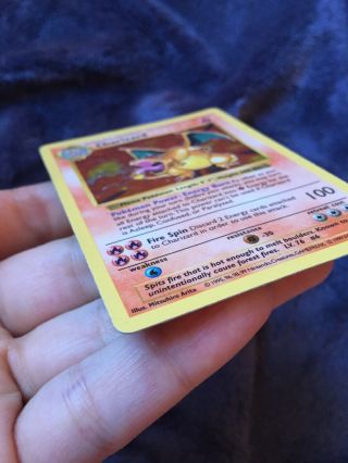 Shadowless Holo Charizard,  Pokémon Card Base Set 4/102, 5