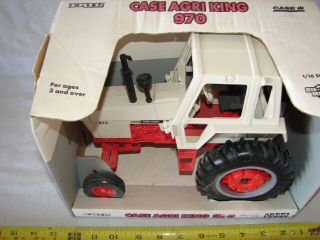 CASE AGRI KING 970 FARM TRACTOR 1:16 SCALE ERTL WIDE FRONT WHITE TOY 4