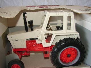 CASE AGRI KING 970 FARM TRACTOR 1:16 SCALE ERTL WIDE FRONT WHITE TOY 6