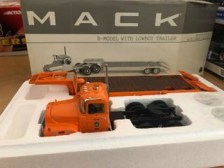 First Gear Mack R - Model W/ Lowboy Trailer Penna Turnpike 19 - 2618