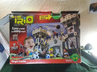 Fisher Price Trio Blocks P6841 Kings Castle Building Set,  Pre - Owned,  Uncounted