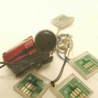 Tiger Electronics Hit Clips Music Player w/ 4 Hit clips 6