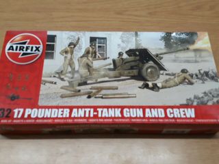 Airfix Model Kit - 17 Pounder Anti - Tank Gun And Crew - 1:32 Scale