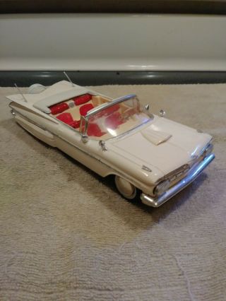 1959 Chevy Custom Amt 1:25 Scale Model Car Ready For Display