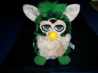 1999 Furby Tiger Electronics Green Camo W/tags
