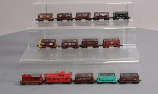 N Scale 0 - 6 - 0 Diesel Switcher With Ore Cars [14] Ln