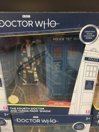 Dr Who Figure Exclusive 4th Doctor & Tardis - Collectable