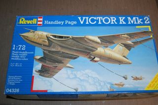 1/72 Revell Handley Page Victor K Mk.  2 British Tanker/bomber In Open Box