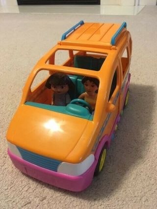 Dora The Explorer Talking Van With Dora And Mami Figures