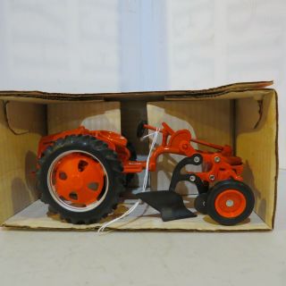Scale Models Allis - Chalmers " G " With One Bottom Plow Ac091