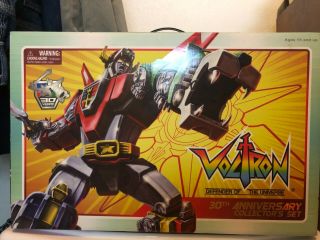 Toynami 30th Anniversary Voltron Set 5 Lions Combine With Lights & Sounds Nrfb