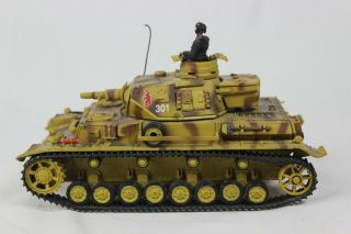Unimax 1:32 Forces of Valor - German Panzer IV AUSF.  F 80057 4