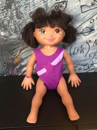 Fisher - Price Dora The Explorer Nickelodeon Gymnastics Fantastics Dora Doll