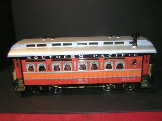 Aristo - craft REA G Scale 31006 Southern Pacific Daylight Coach 3