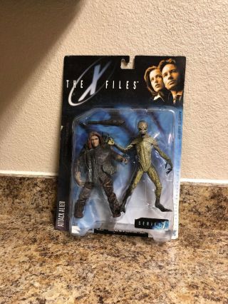 Mcfarlane Toys X Files Attack Alien 1998 Series 1 Still On Card Act