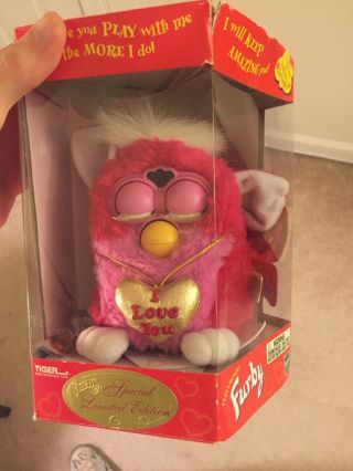 Furby Special Limited Edition Valentine’s Day “i Love You” In It’s Box