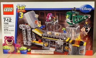 Lego Trash Compactor Escape (7596) Misb Toy Story 3 Hamm,  Lotso,  Woody,  & Aliens