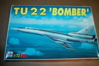 Vintage 1/72 Esci Ertl Tu.  22 Blinder Soviet/russian Cold War Jet Bomber N.  I.  O.  B.