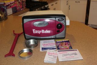 2004 Hasbro Easy Bake Oven And Snack Center