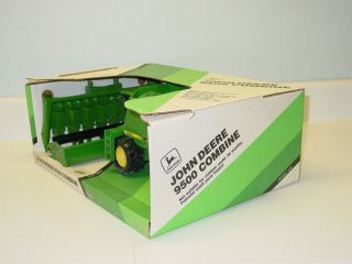 1989 Ertl John Deere 9500 Combine 546,  Die Cast Farm Implement Toy 1:28 8