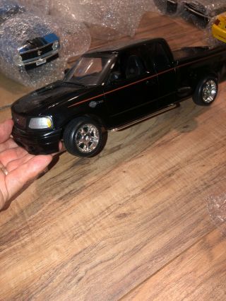 ERTL American Muscle 2000 Ford F - 150 Harley - Davidson Pickup Truck Limited 1:18 2