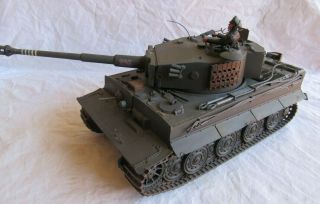 21st Century Toys / Ultimate Soldier 1/18 Scale German Tiger Tank