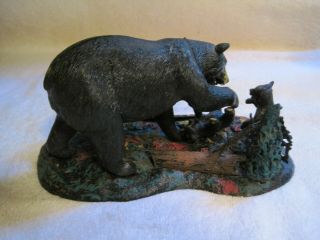 Black Bear Aurora Plastics Corp 1962 Figurine 3