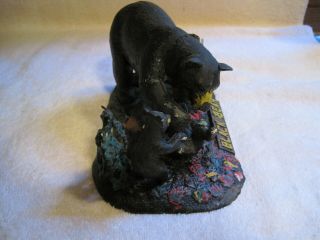 Black Bear Aurora Plastics Corp 1962 Figurine 4