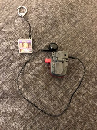VINTAGE TIGER ELECTRONICS HIT CLIPS MUSIC PLAYER W/ Britney Spears Stronger 3