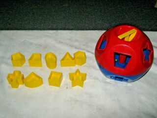 Vintage Tupperware Shape O Sorter Toddler Baby Educational Ball Toy (missing 1)