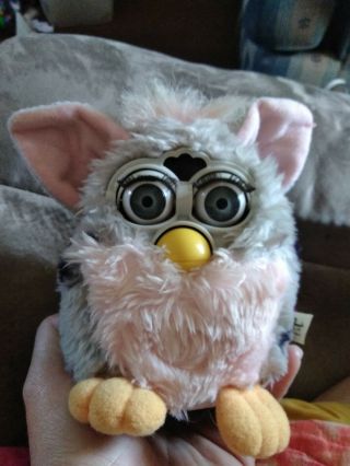 Furby Model 70 - 800,  Gray And Pink,  Does Not Work But In Good Shape