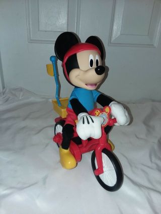 Disney Junior Mickey Mouse Clubhouse Silly Wheelie Tricycle Bike Bicycle