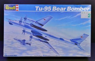 Revell Tu - 95 Bear Bomber 1/144 4727 Model Kit Partial Build